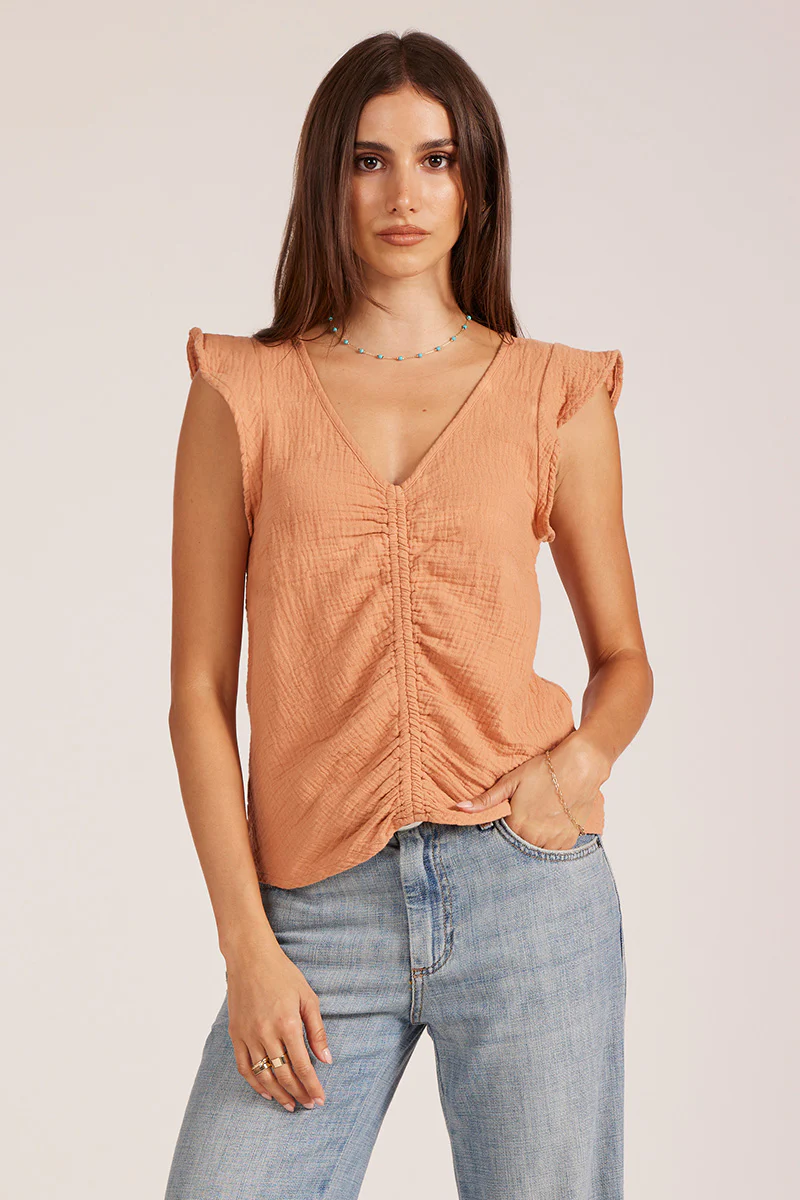 CINCHED FRONT TOP