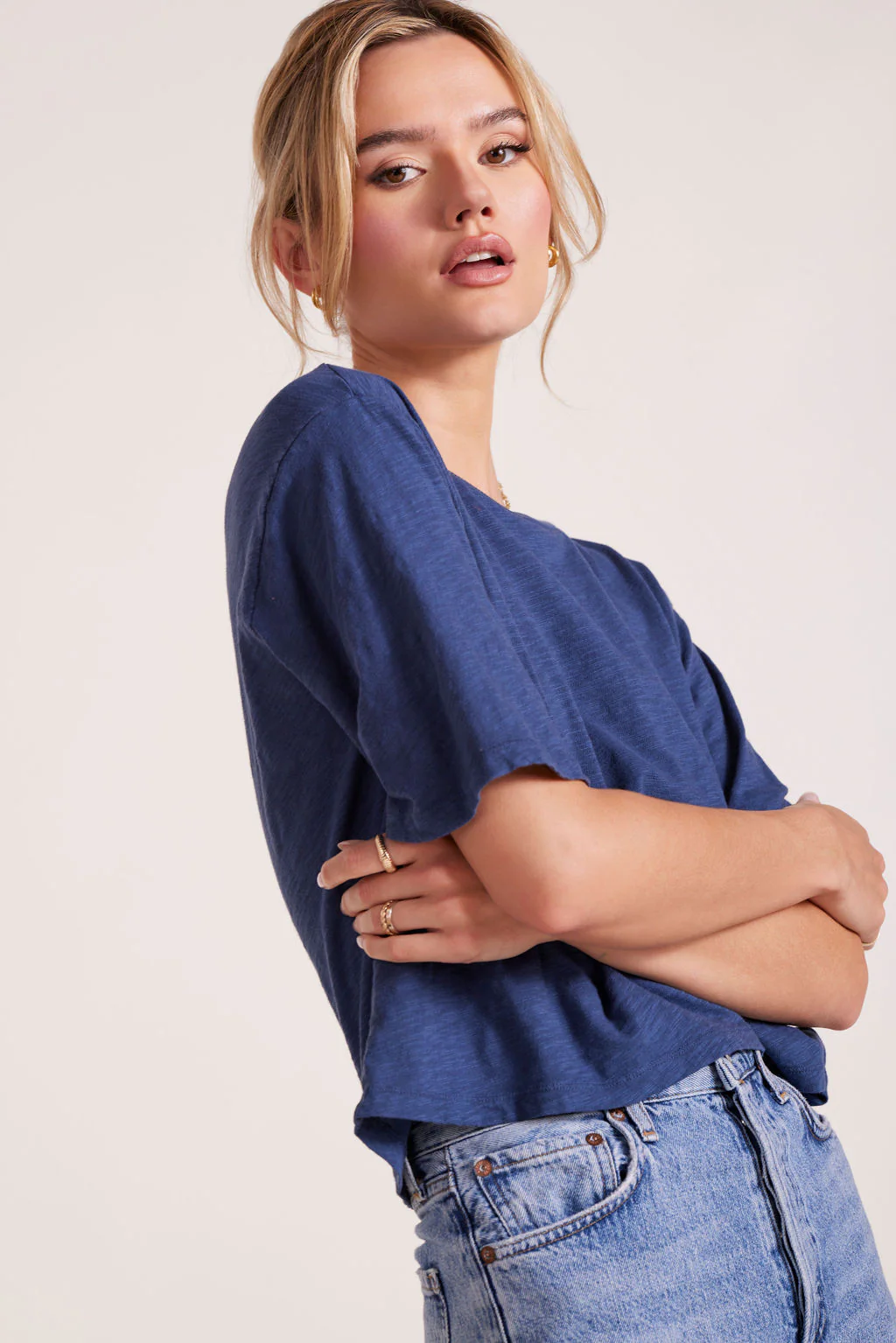 CENTER BACK SEAM CROP TOP - Image 2