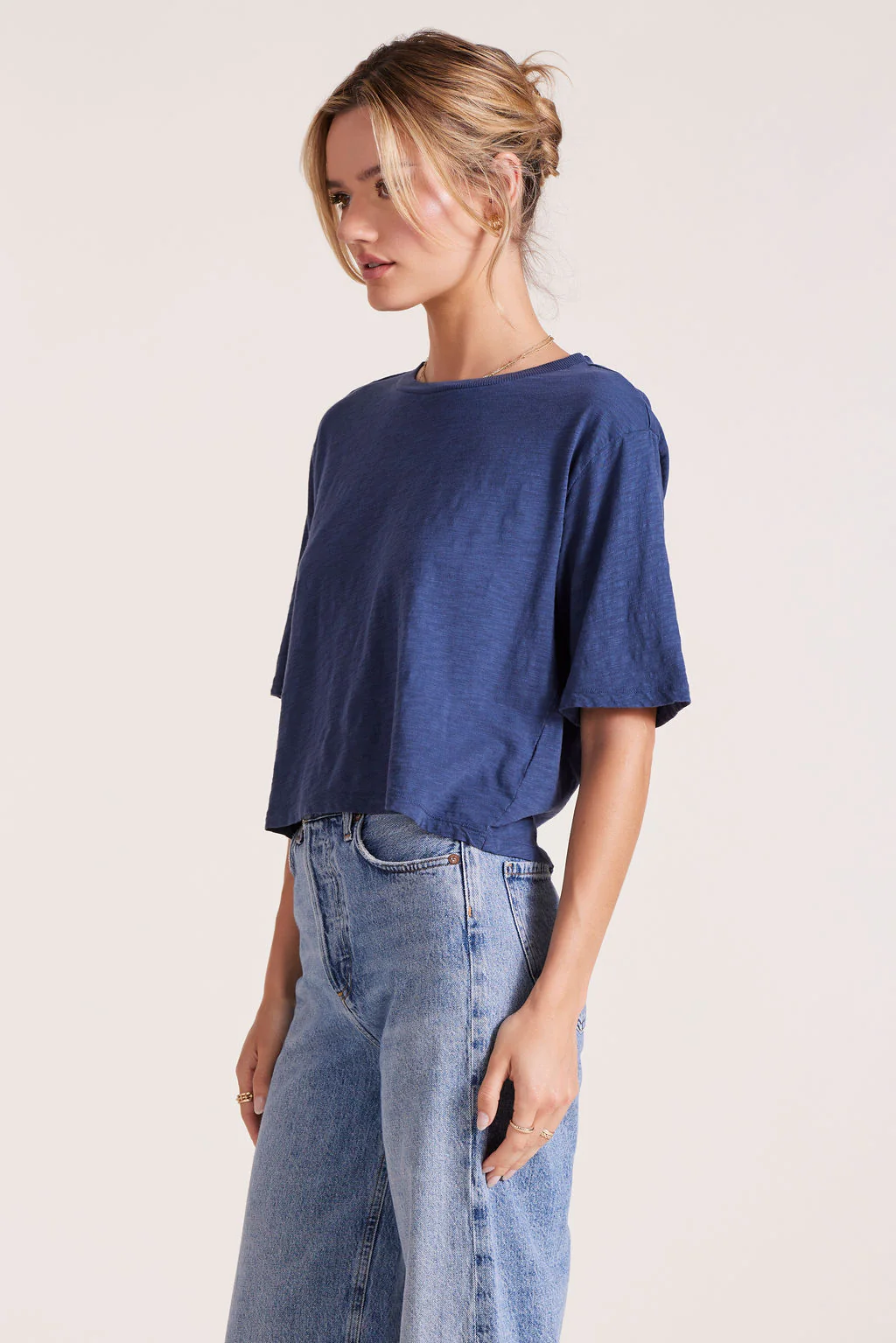 CENTER BACK SEAM CROP TOP - Image 4