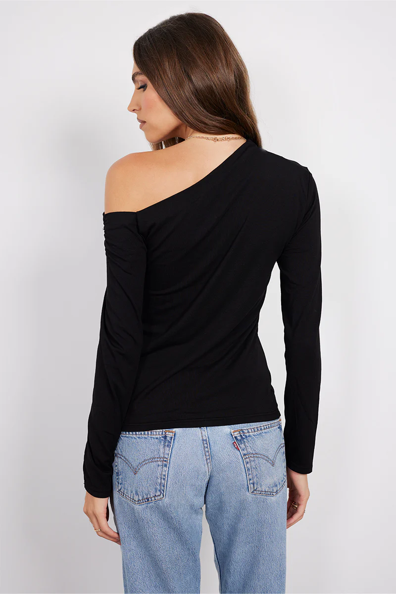 ONE SHOUDLER LONG SLEEVE TOP - Image 2