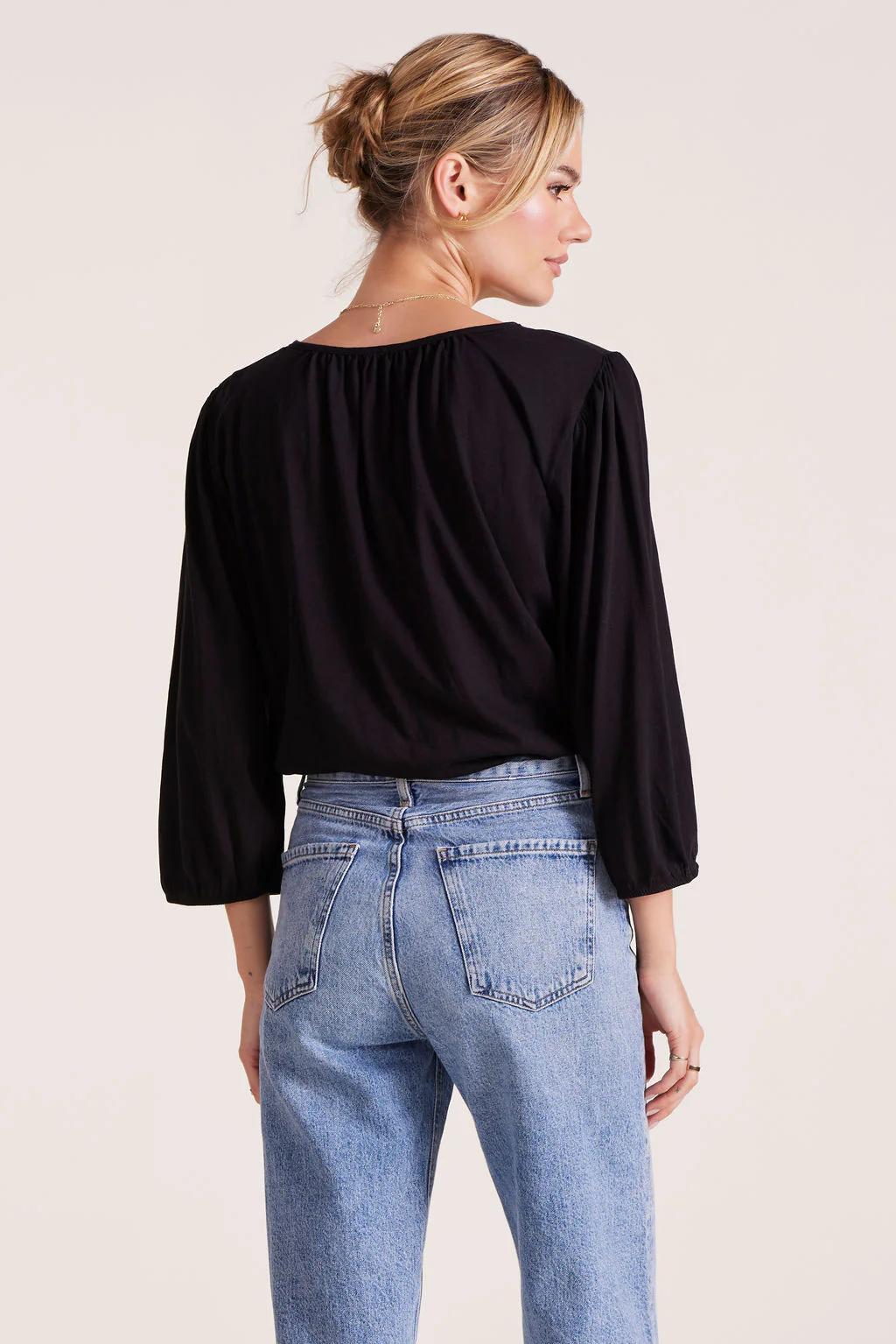 SHIRRED 3/4 SLEEVE TEE - Image 4